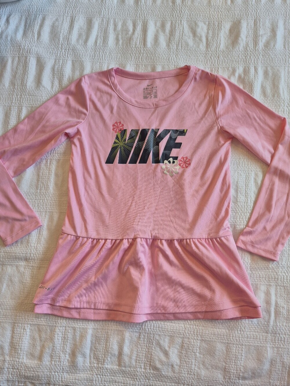 Nike girls size 6X pink long sleeve shirt VGUC